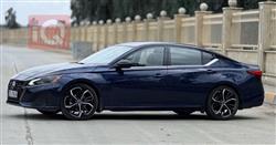 نيسان ألتيما